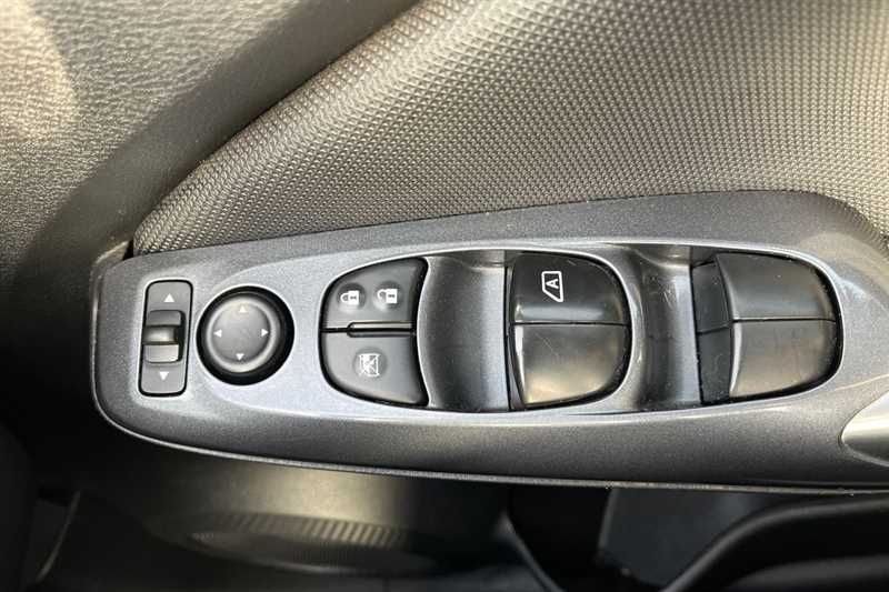 Used Nissan Juke 2021 for sale - 76929749: Photo 16