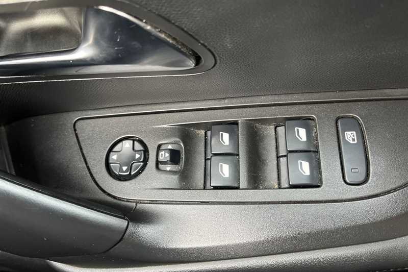 Used Peugeot 2008 2021 for sale - 77728254: Photo 16