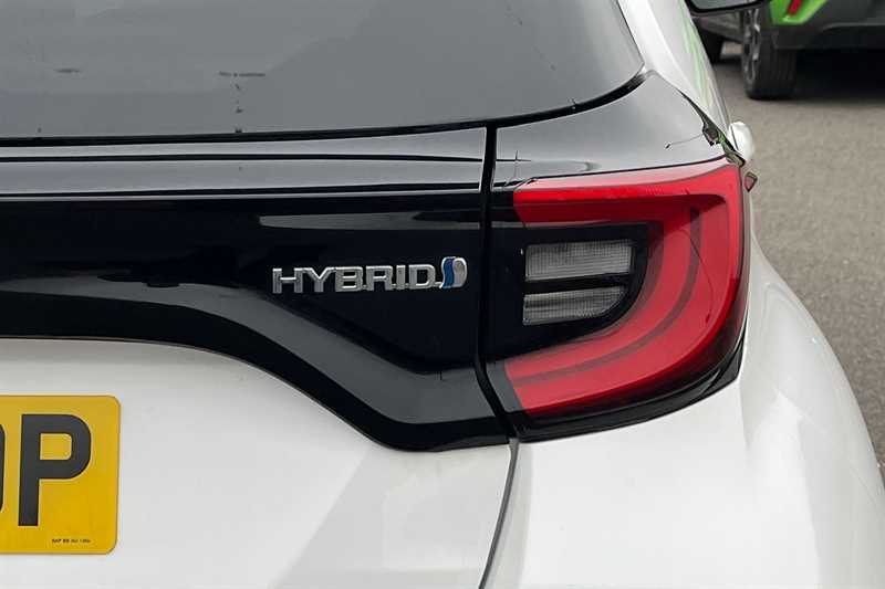 Used Toyota Yaris 2023 for sale - 77788891: Photo 32