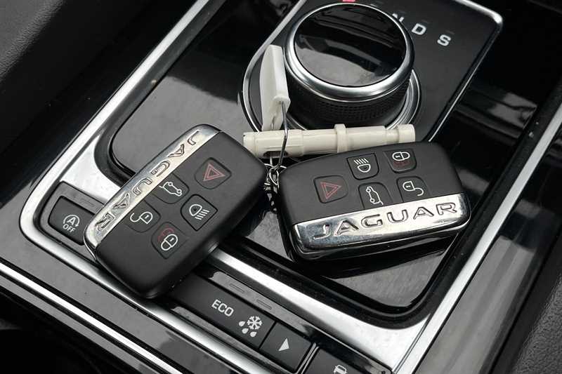 Used Jaguar F-Pace 2019 for sale - 77362891: Photo 36