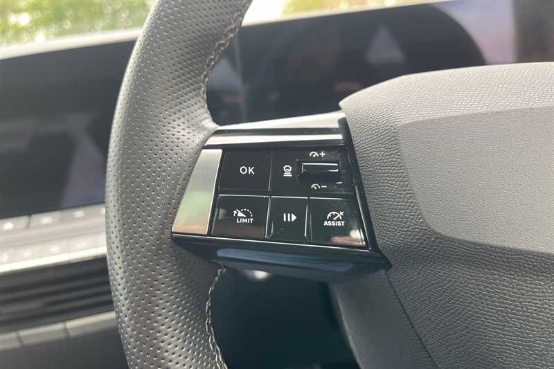 Used Vauxhall Astra 2023 for sale - 76747787: Photo 21