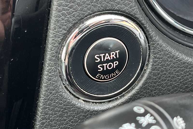 Used Nissan Qashqai 2017 for sale - 76956104: Photo 48