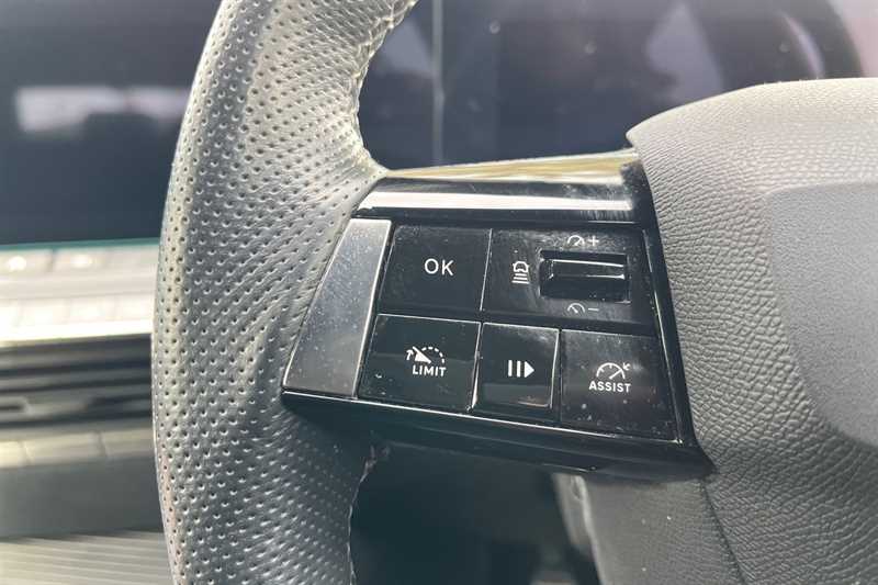 Used Vauxhall Astra 2024 for sale - 77930363: Photo 21