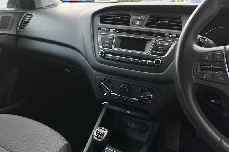 Used Hyundai i20 2017 for sale - 78142517: Photo 14