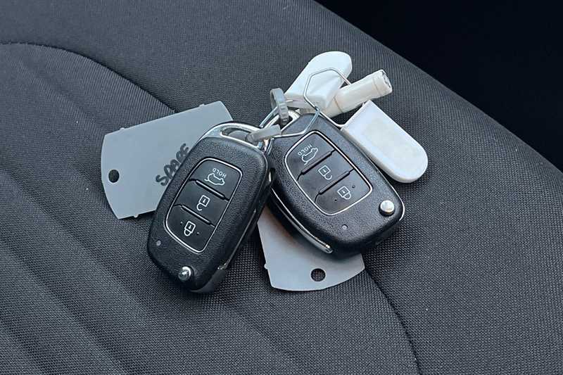 Used Hyundai i10 2022 for sale - 76890924: Photo 36