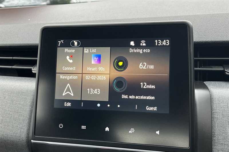 Used Renault Clio for sale - 77757817: Photo 17