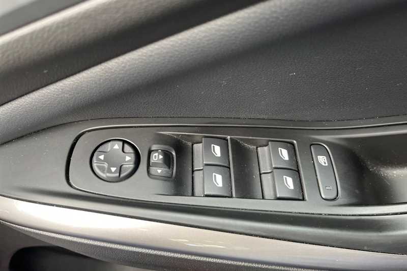 Used Vauxhall Grandland 2023 for sale - 78130993: Photo 16