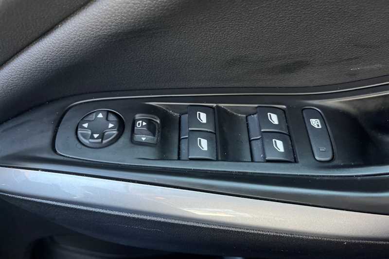 Used Vauxhall Grandland for sale - 78143347: Photo 16