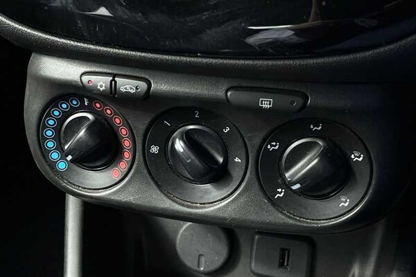 Used Vauxhall Corsa 2019 for sale - 76075630: Photo 15