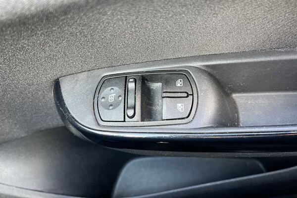 Used Vauxhall Corsa 2019 for sale - 76075630: Photo 16