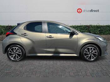 Used Toyota Yaris 2023 for sale - 79488042: Photo