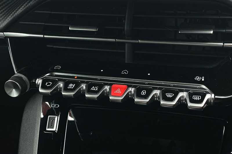 Used Peugeot 2008 2024 for sale - 76524832: Photo 15