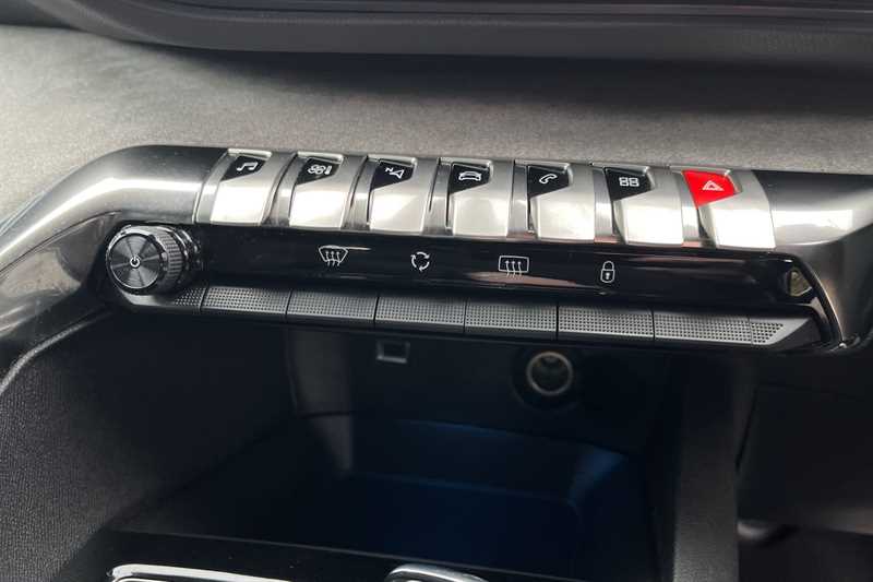 Used Peugeot 3008 2021 for sale - 77444619: Photo 15