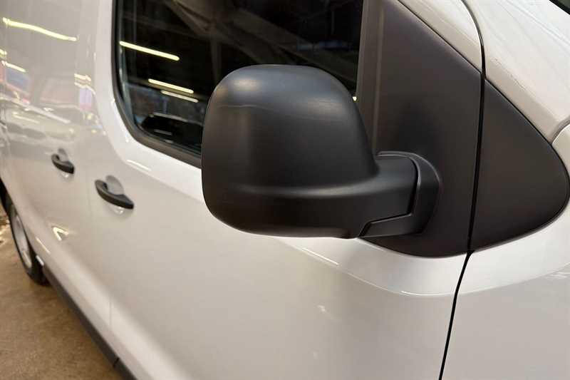 Used Vauxhall Vivaro 2024 for sale - 77843931: Photo 34