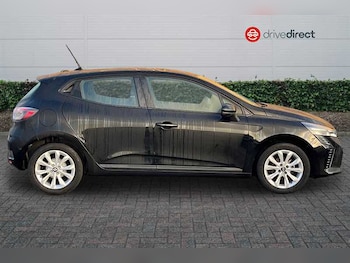 Used Renault Clio 2023 for sale - 77401904: Photo