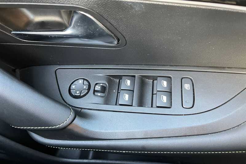 Used Peugeot 2008 2022 for sale - 77374808: Photo 16