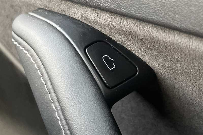 Used Tesla Model 3 2021 for sale - 77757944: Photo 46