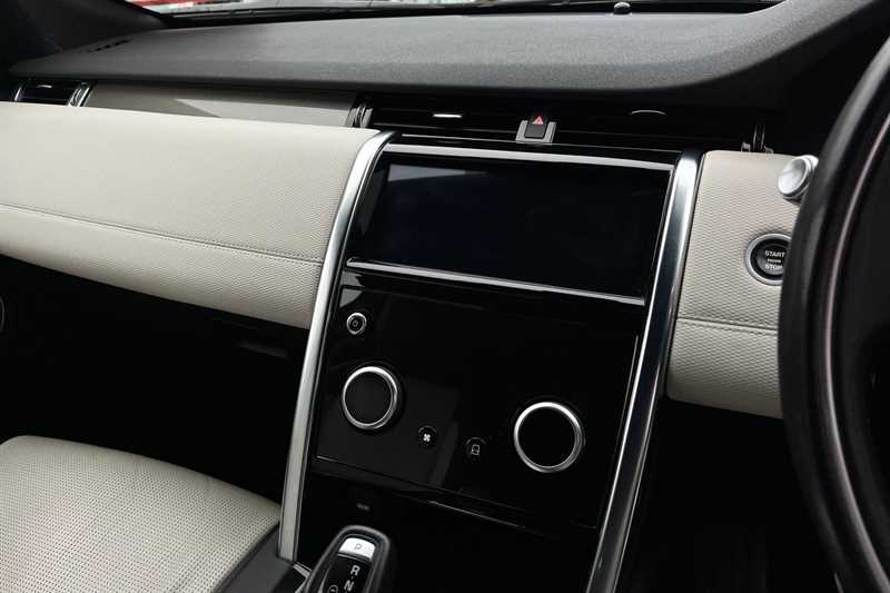 Used Land Rover Discovery Sport 2020 for sale - 76525368: Photo 14