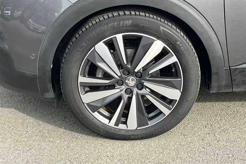 Used Peugeot 3008 2020 for sale - 76530102: Photo 11