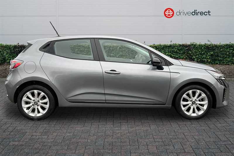 Used Renault Clio 2025 for sale - 77481722: Photo 2