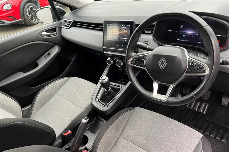 Used Renault Clio 2025 for sale - 77930195: Photo 38