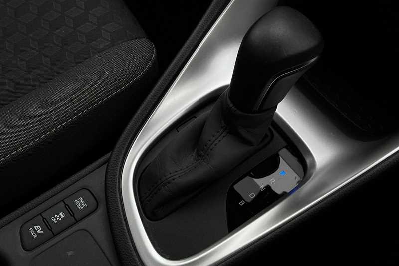 Used Toyota Yaris 2023 for sale - 77728133: Photo 48