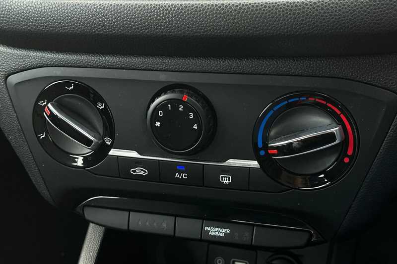 Used Hyundai i20 2017 for sale - 78161119: Photo 15