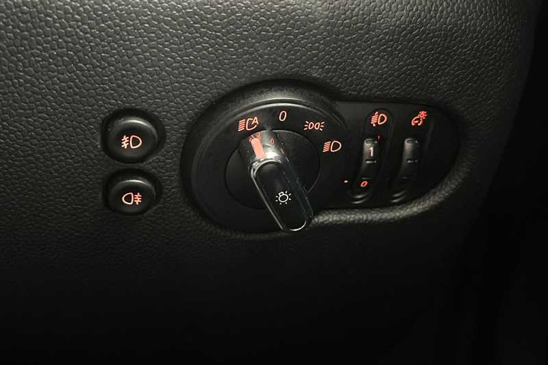 Used MINI Convertible 2018 for sale - 76442955: Photo 49