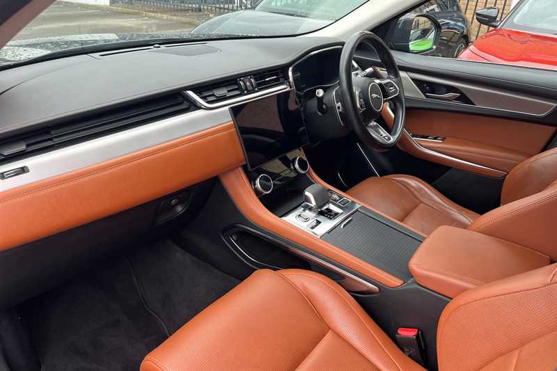 Used Jaguar F-Pace 2021 for sale - 76524966: Photo 41