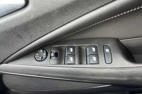 Used Vauxhall Crossland 2022 for sale - 76140593: Photo 16
