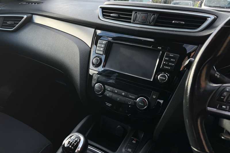 Used Nissan Qashqai 2017 for sale - 76956712: Photo 14