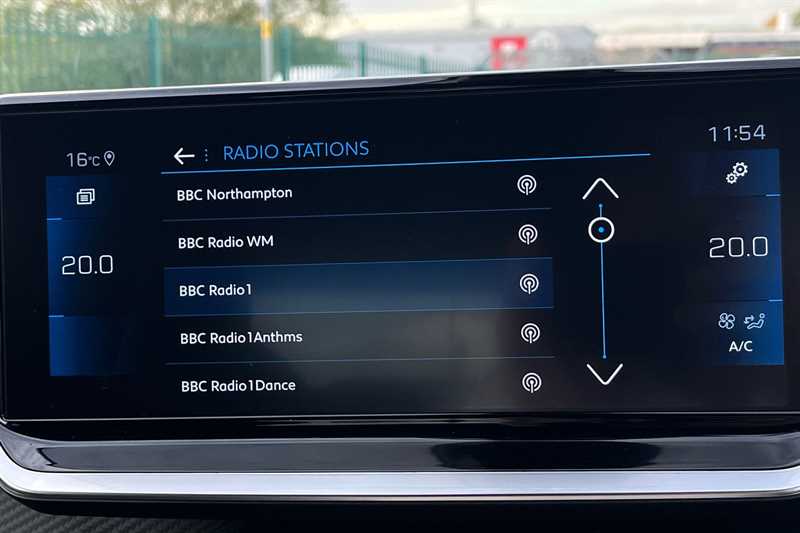 Used Peugeot 2008 2022 for sale - 76339782: Photo 18