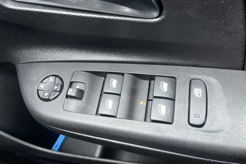 Used Vauxhall Corsa 2022 for sale - 77415975: Photo 16