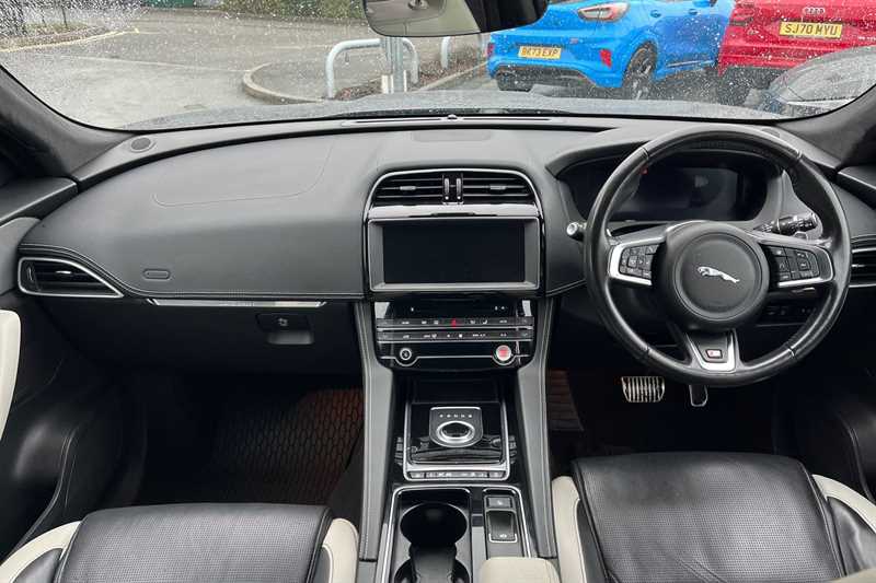 Used Jaguar F-Pace 2019 for sale - 77402880: Photo 13
