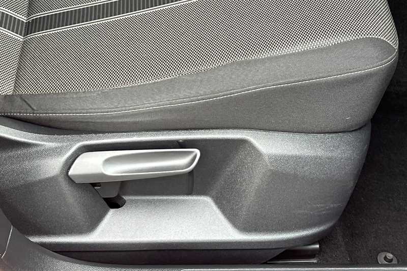 Used Volkswagen T-Roc for sale - 78142717: Photo 26