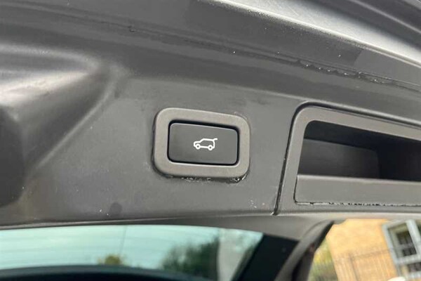 Used Land Rover Range Rover Velar 2018 for sale - 76204097: Photo 39