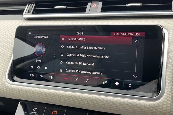 Used Land Rover Range Rover Velar 2018 for sale - 76204097: Photo 41