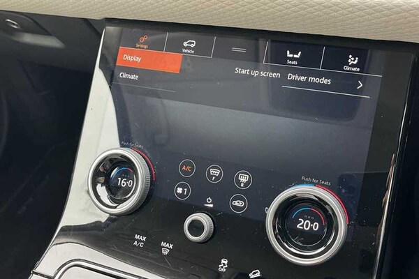 Used Land Rover Range Rover Velar 2018 for sale - 76204097: Photo 46