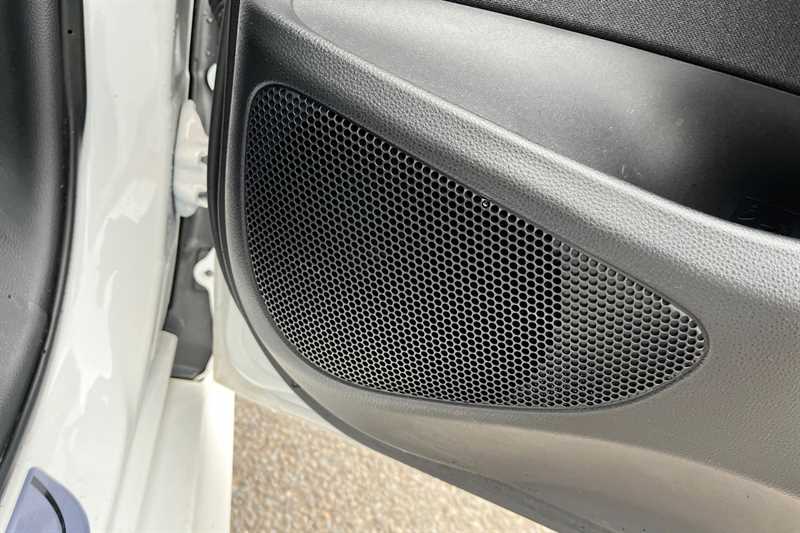 Used Toyota Yaris 2023 for sale - 78216584: Photo 27