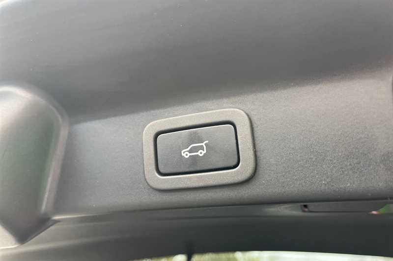 Used Jaguar F-Pace 2021 for sale - 76504013: Photo 40