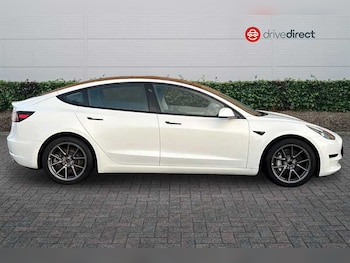 Used Tesla Model 3 2021 for sale - 76955904: Photo