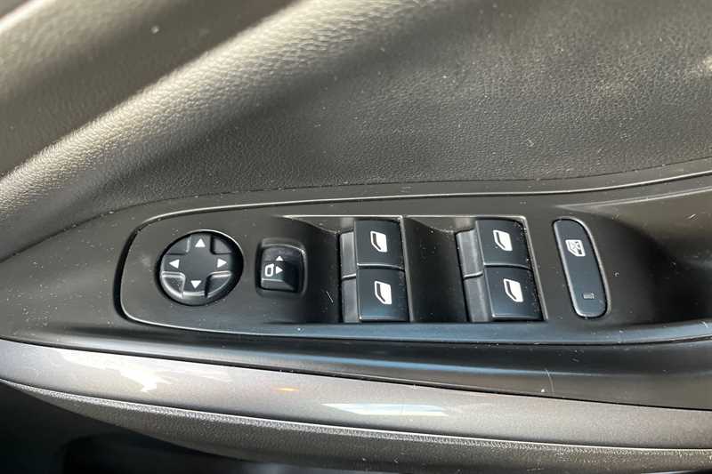 Used Vauxhall Grandland X 2020 for sale - 76956022: Photo 16