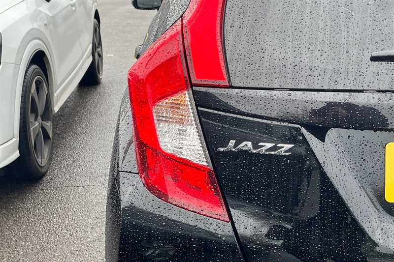 Used Honda Jazz 2018 for sale - 77349135: Photo 31