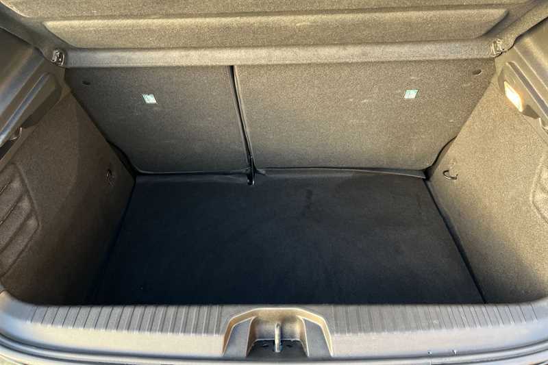 Used Renault Clio for sale - 77349322: Photo 25