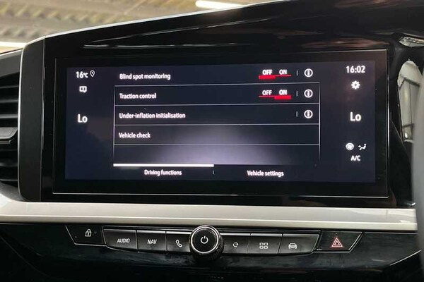 Used Vauxhall Mokka Electric 2024 for sale - 76229634: Photo 40