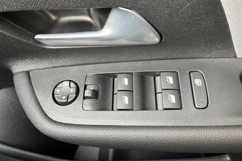 Used Vauxhall Mokka for sale - 77349620: Photo 16