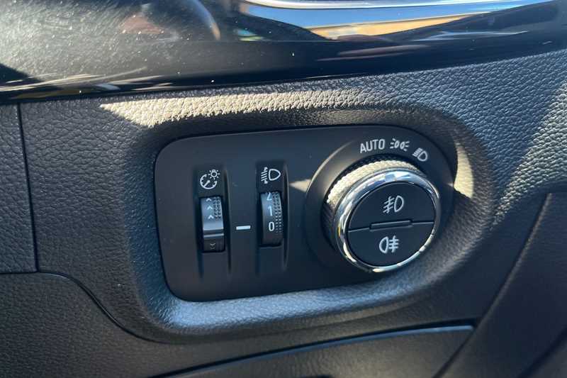 Used Vauxhall Astra 2019 for sale - 76447835: Photo 49