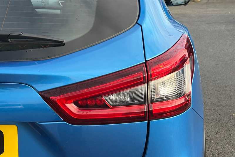 Used Nissan Qashqai 2017 for sale - 77309909: Photo 32