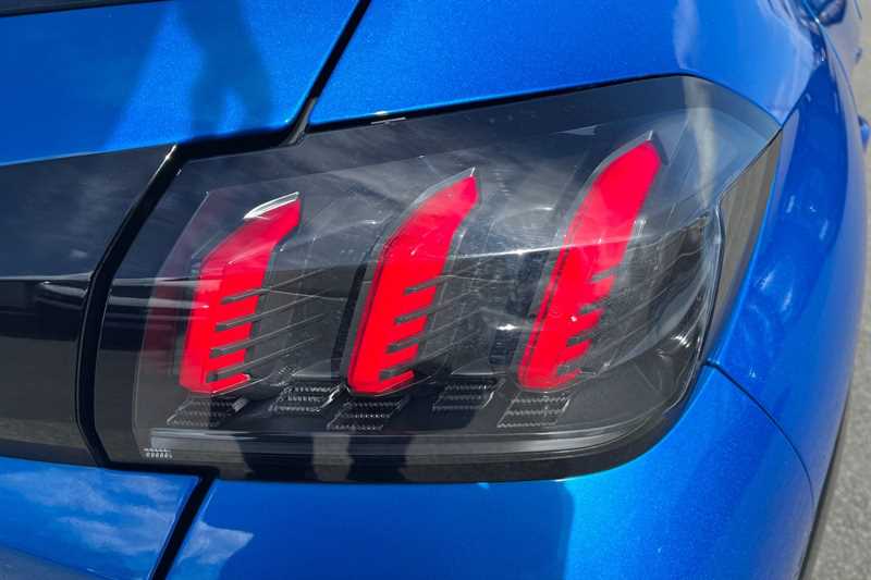 Used Peugeot 208 for sale - 78217234: Photo 32