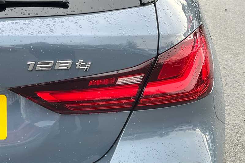 Used BMW 1 Series 2022 for sale - 76747900: Photo 32